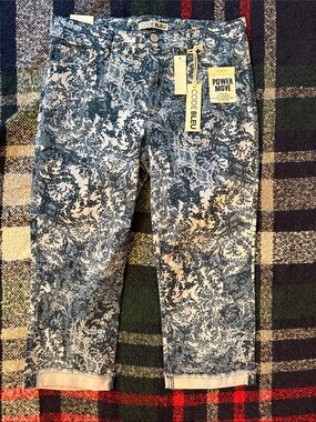 Code Bleu Blue & White Paisley Crop Jeans